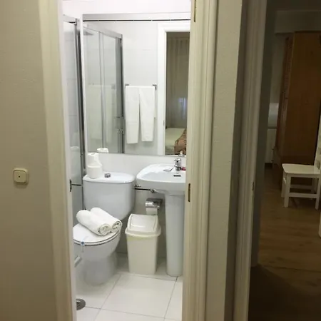 阿拉里克餐厅旅馆 招待所 阿拉力兹