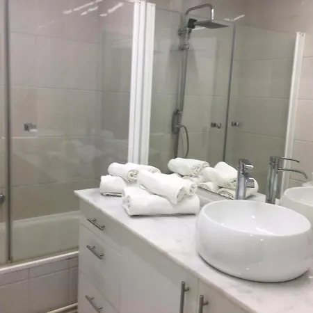 阿拉里克餐厅旅馆 招待所 阿拉力兹