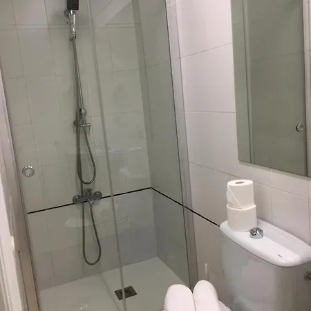 阿拉里克餐厅旅馆 招待所 阿拉力兹